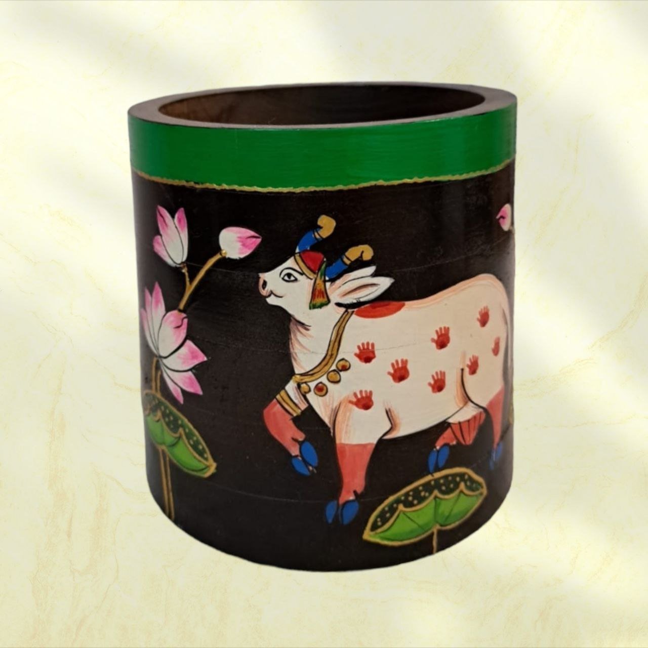 Handpainted Wooden Planter: Nature's Artistry for Your Home