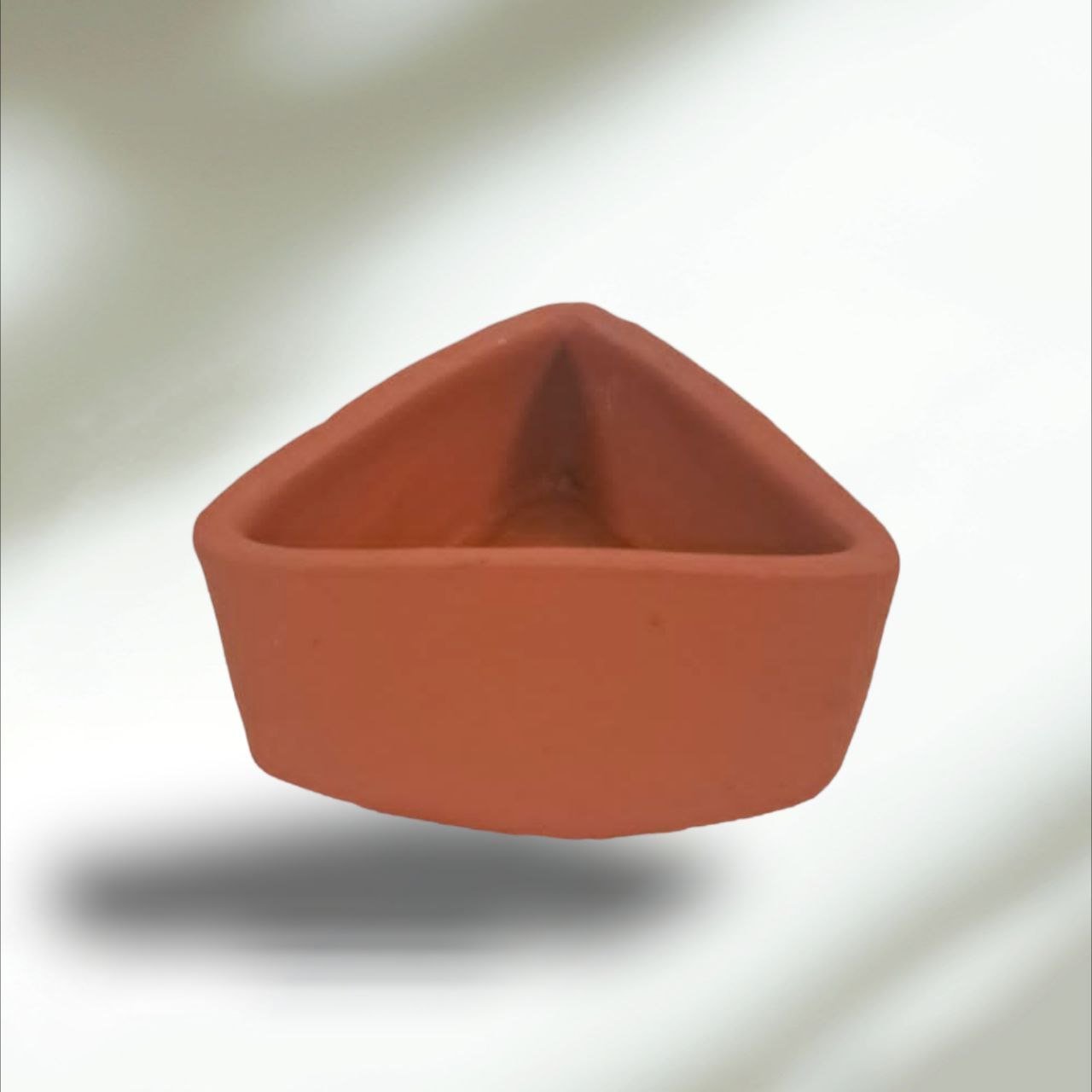Handcrafted Plants Planter: Traingular Planter