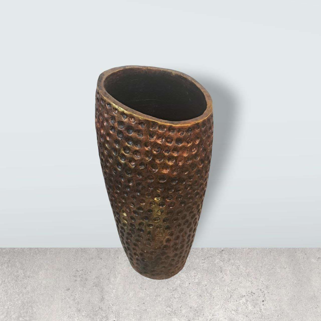 Studio Art Pottery for Cozy Home Ambiance