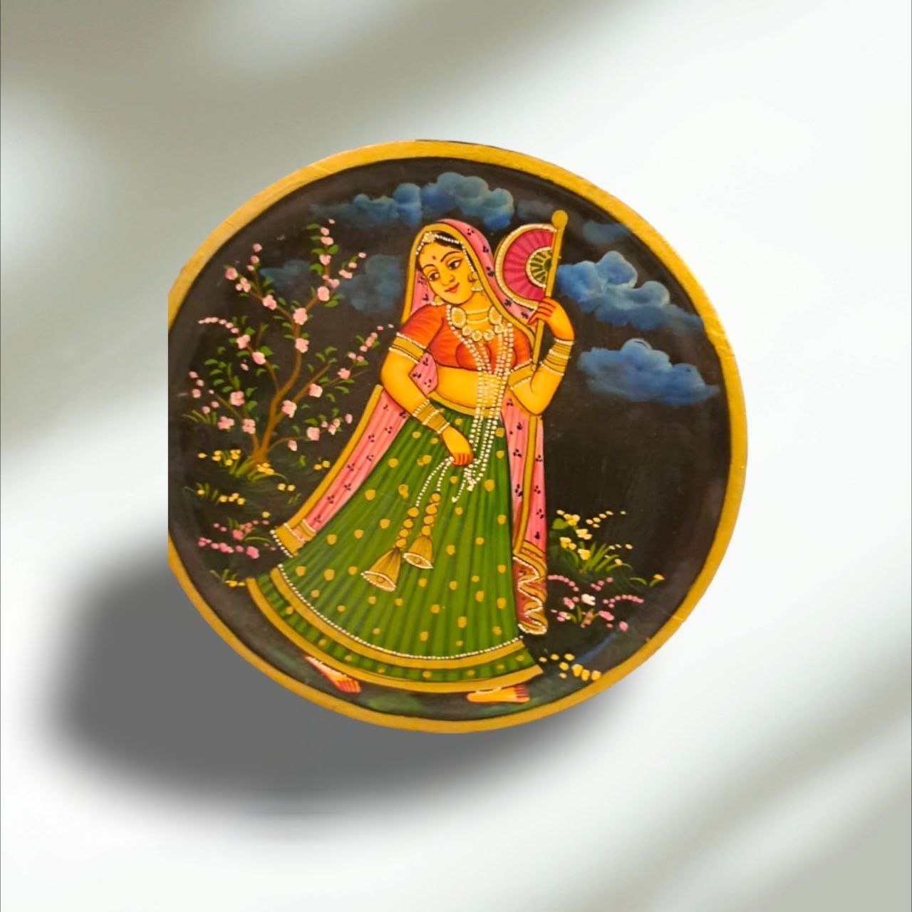 Wooden Wall Plates With Paintings: Artistic Décor for Your Walls