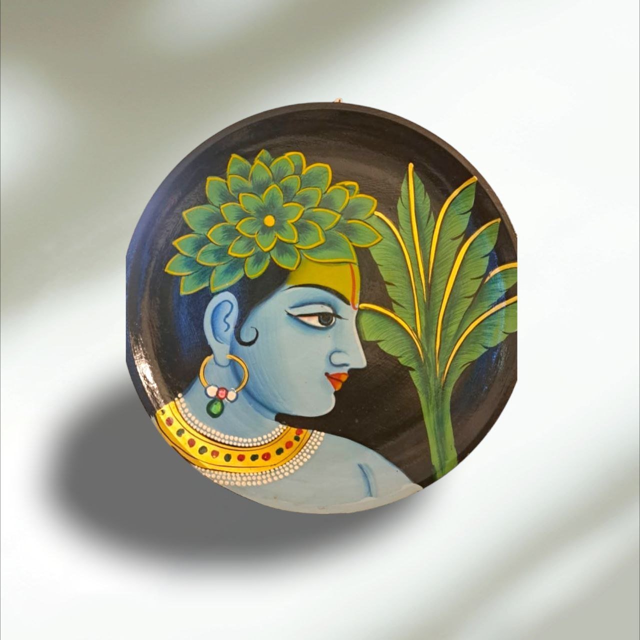 Wooden Wall Plates With Paintings: Artistic Décor for Your Walls