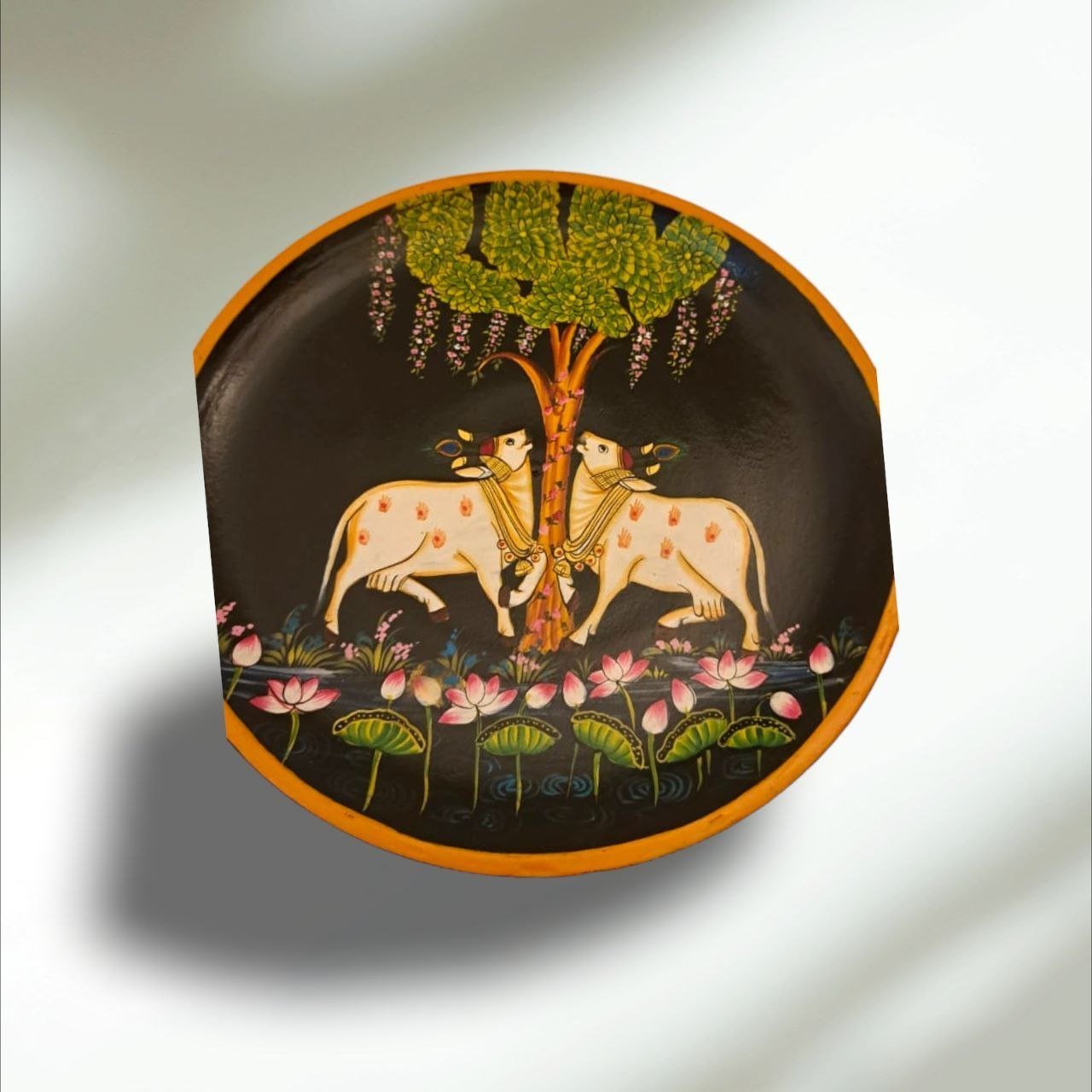Wooden Wall Plates With Paintings: Artistic Décor for Your Walls